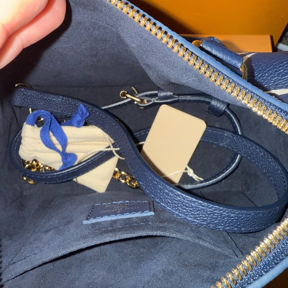 Louis Vuitton Blue and White Satchel with Iconic Monogram - Picture 5 of 10